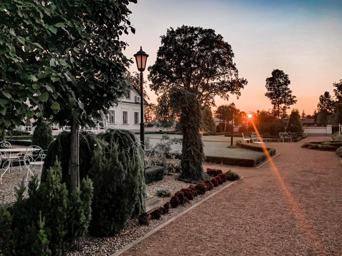 Hotel Przy Dworze Leśna Podlaska Exteriér fotografie